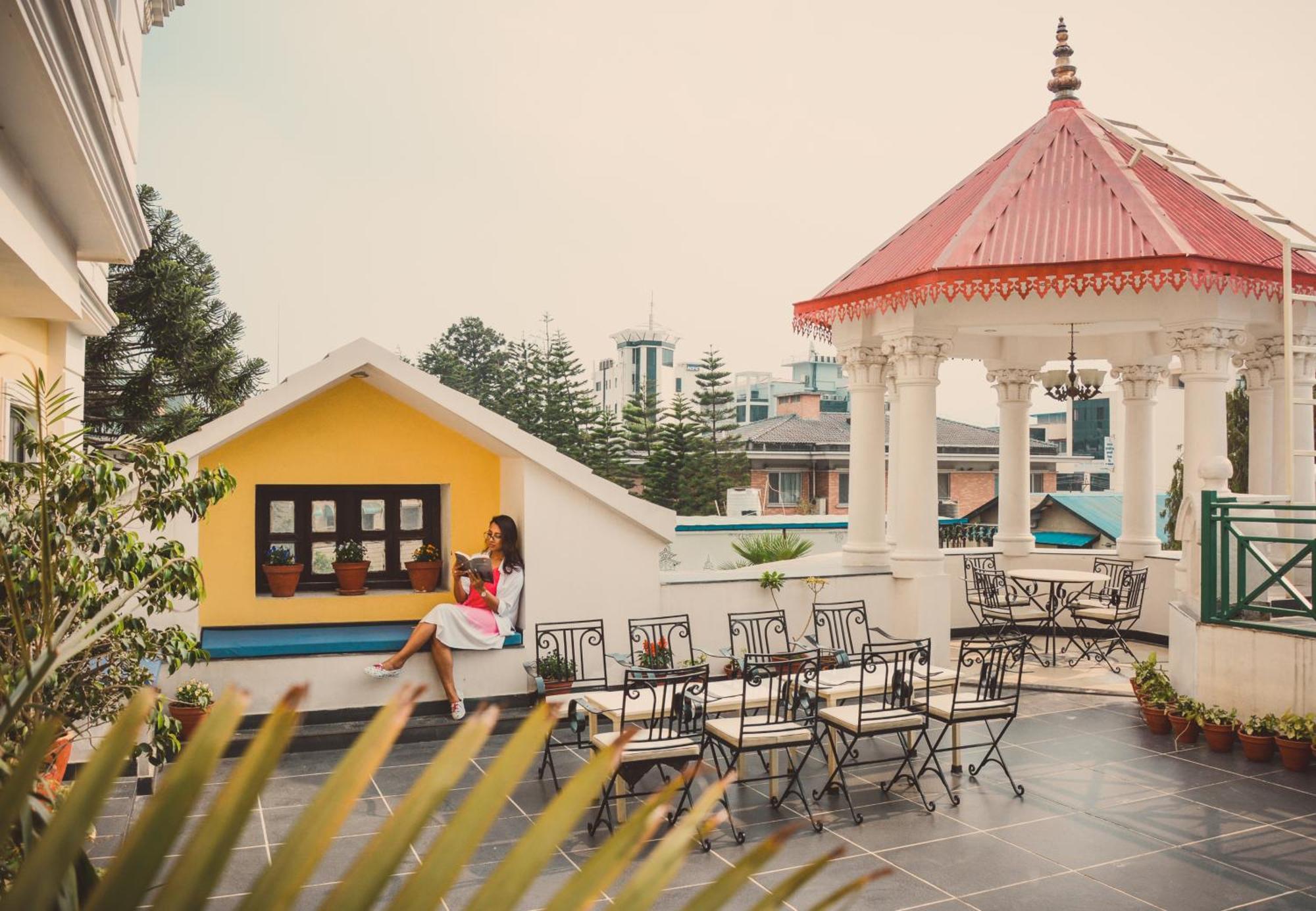 Maya Manor Boutique Hotel By Kgh Group Kathmandu Bagian luar foto