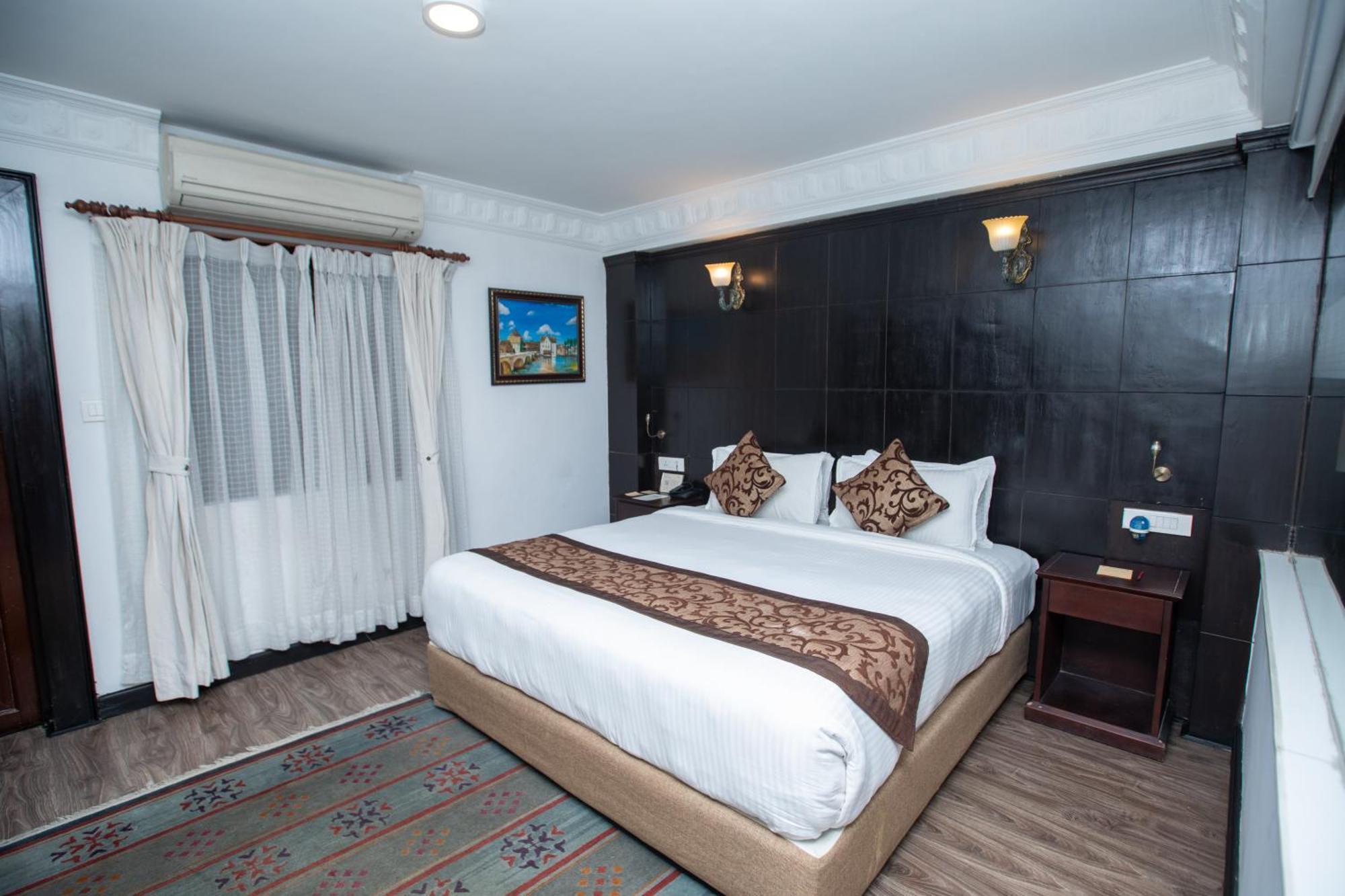 Maya Manor Boutique Hotel By Kgh Group Kathmandu Bagian luar foto